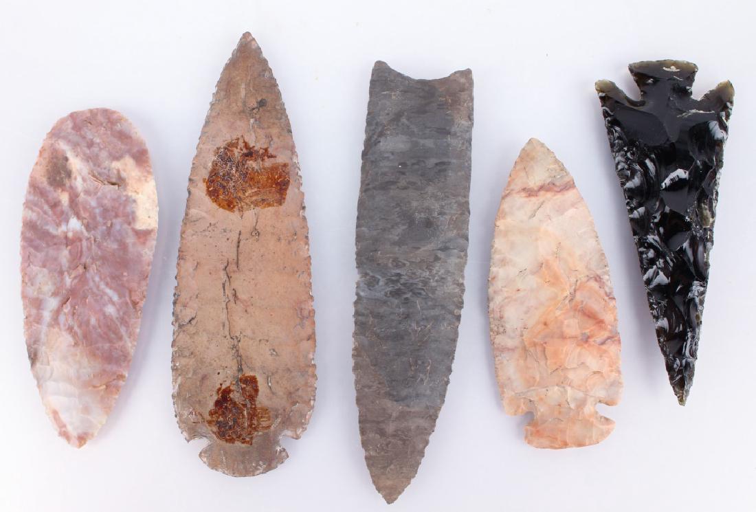 5 LARGE ARROWHEADS (1 of 3)