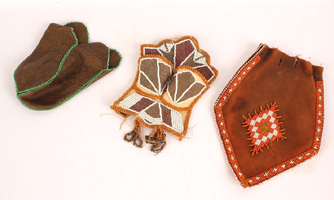 3 BEADED LEATHER ITEMS--POUCHES & POCKET (1 of 4)