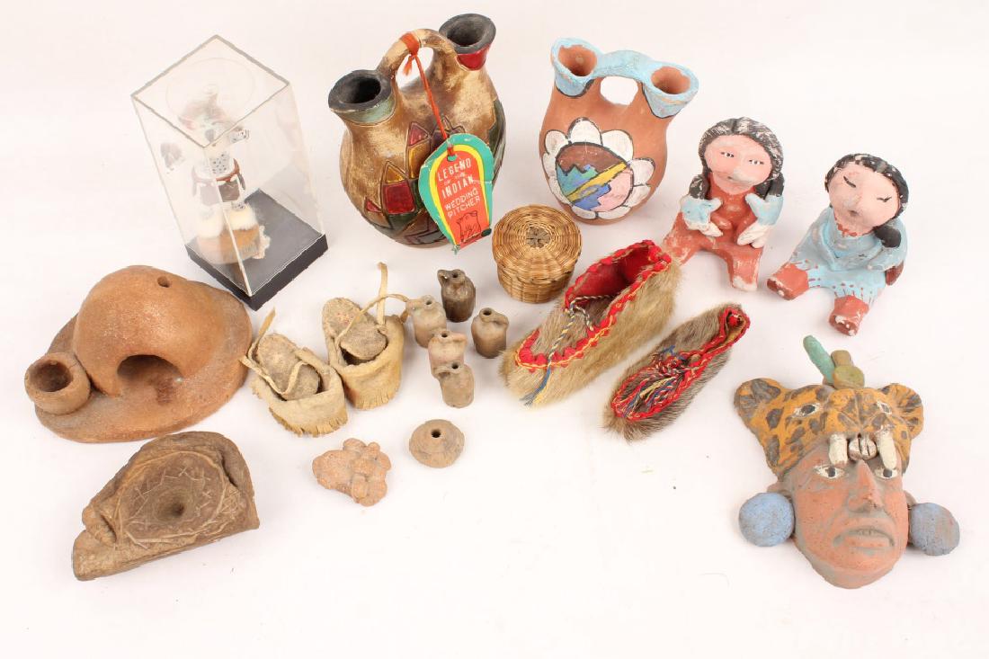 MIXED MINIATURE CENTRAL & NORTH AMERICAN FIGURINES: MIXED MINIATURE CENTRAL & NORTH AMERICAN FIGURINES Mixed miniature pieces from North and Central America. Includes: small wedding pots, miniature moccasins, and figurines. Shipping / Pickup: Buyer Pic