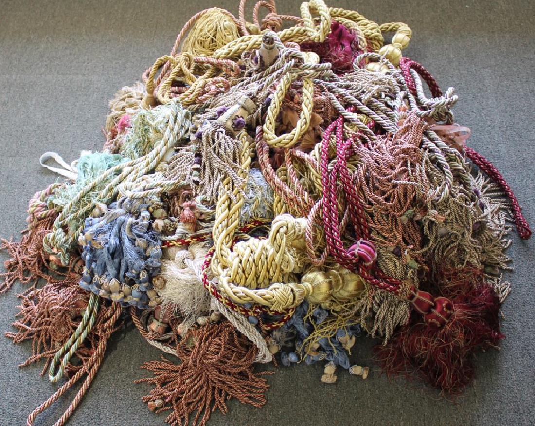 LARGE LOT OF TIE BACKS FOR CURTAINS (1 of 4)