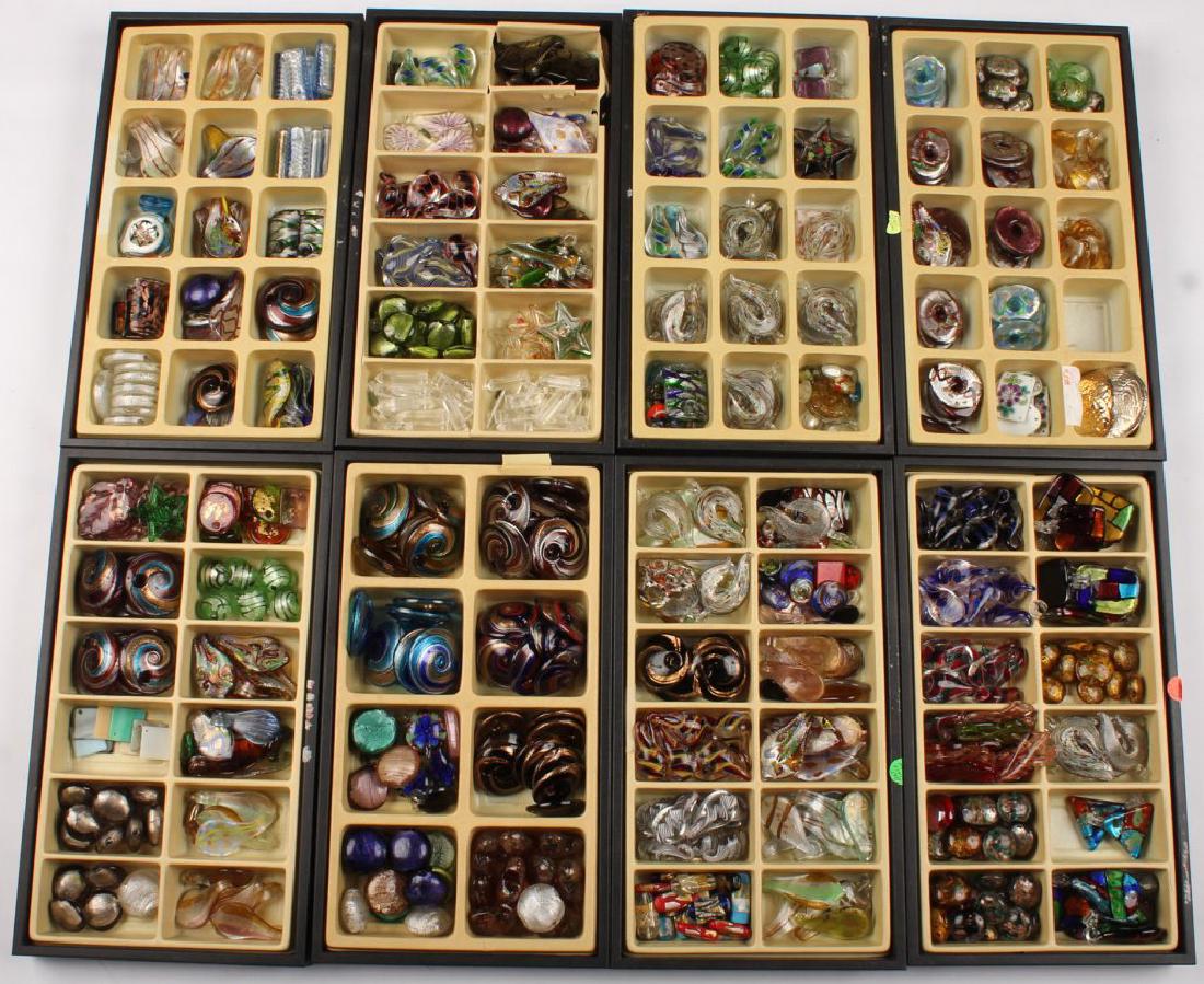 8 TRAYS ASSORTED ART GLASS PENDANTS (1 of 7)