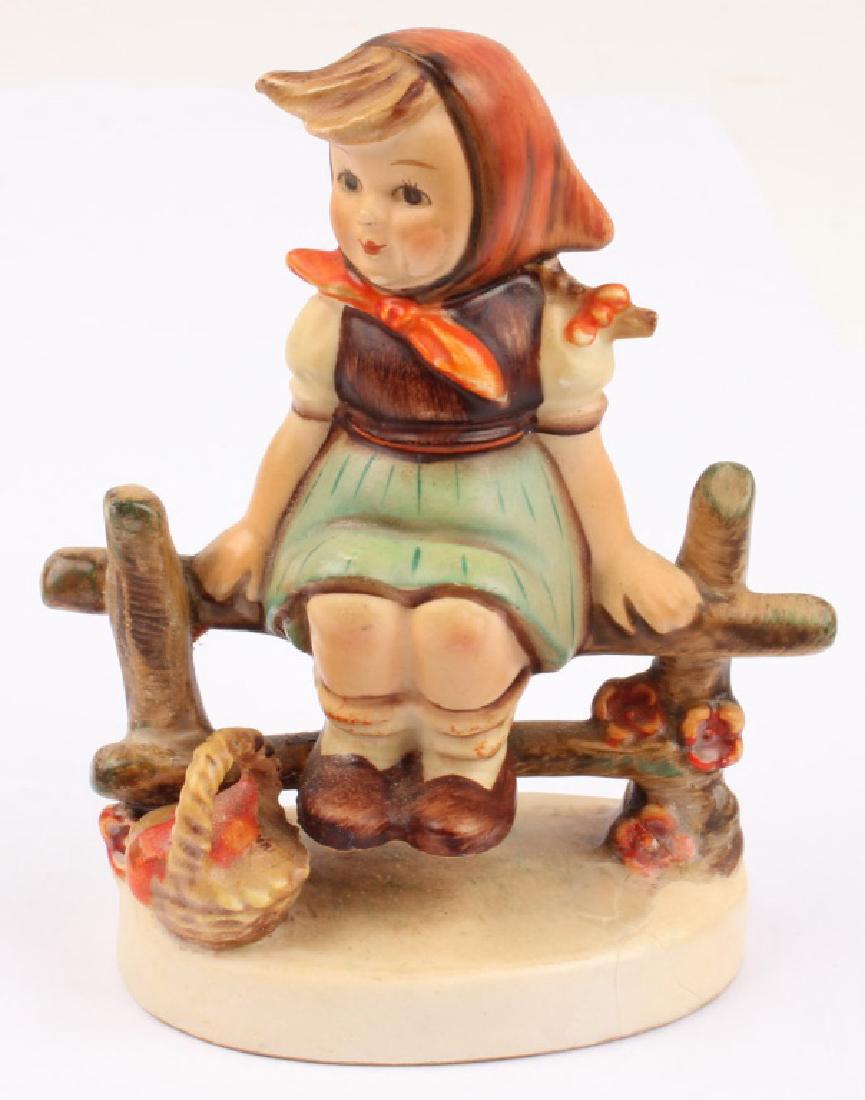 GOEBEL HUMMEL FIGURINE 112 JUST RESTING (1 of 4)