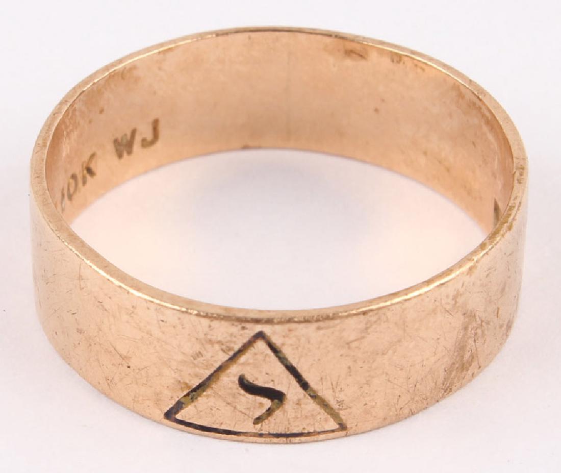 MEN'S MASONIC 10K YELLOW GOLD RING (1 of 4)