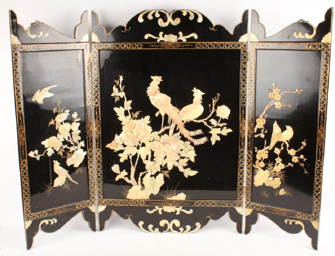 CHINESE WOODEN 3 PANEL SCREEN (1 of 5)