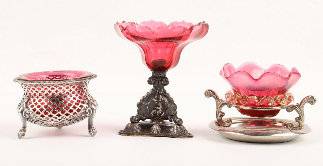 3 SILVER PLATE CRANBERRY GLASS SALT CELLARS (1 of 6)