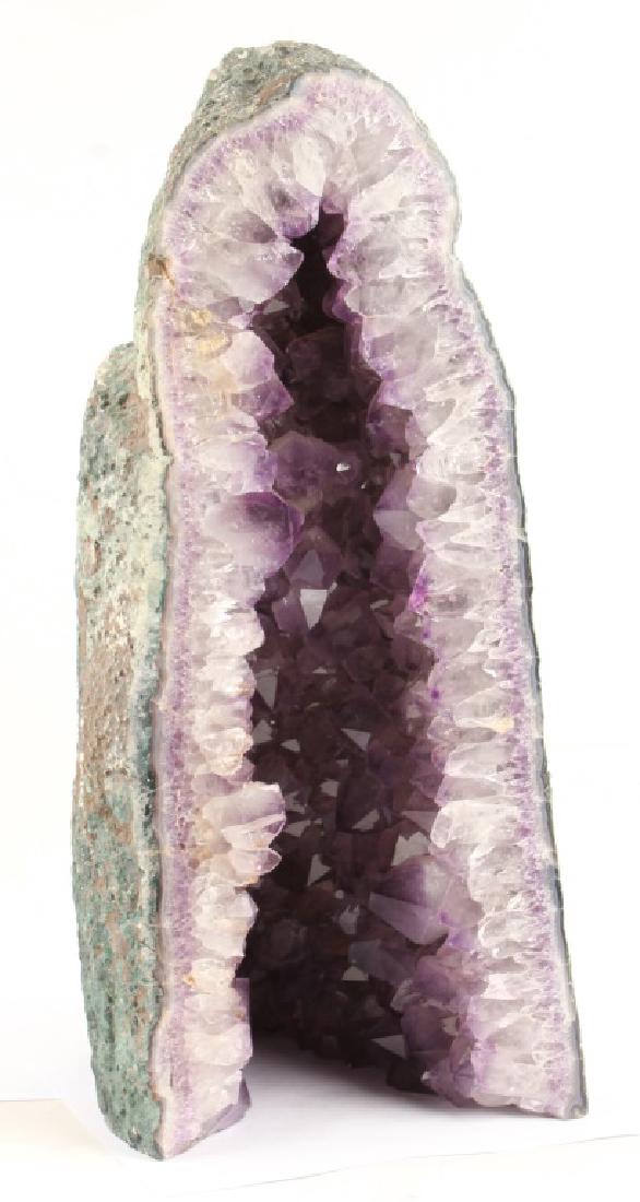 AMETHYST GEODE BOULDER (1 of 5)