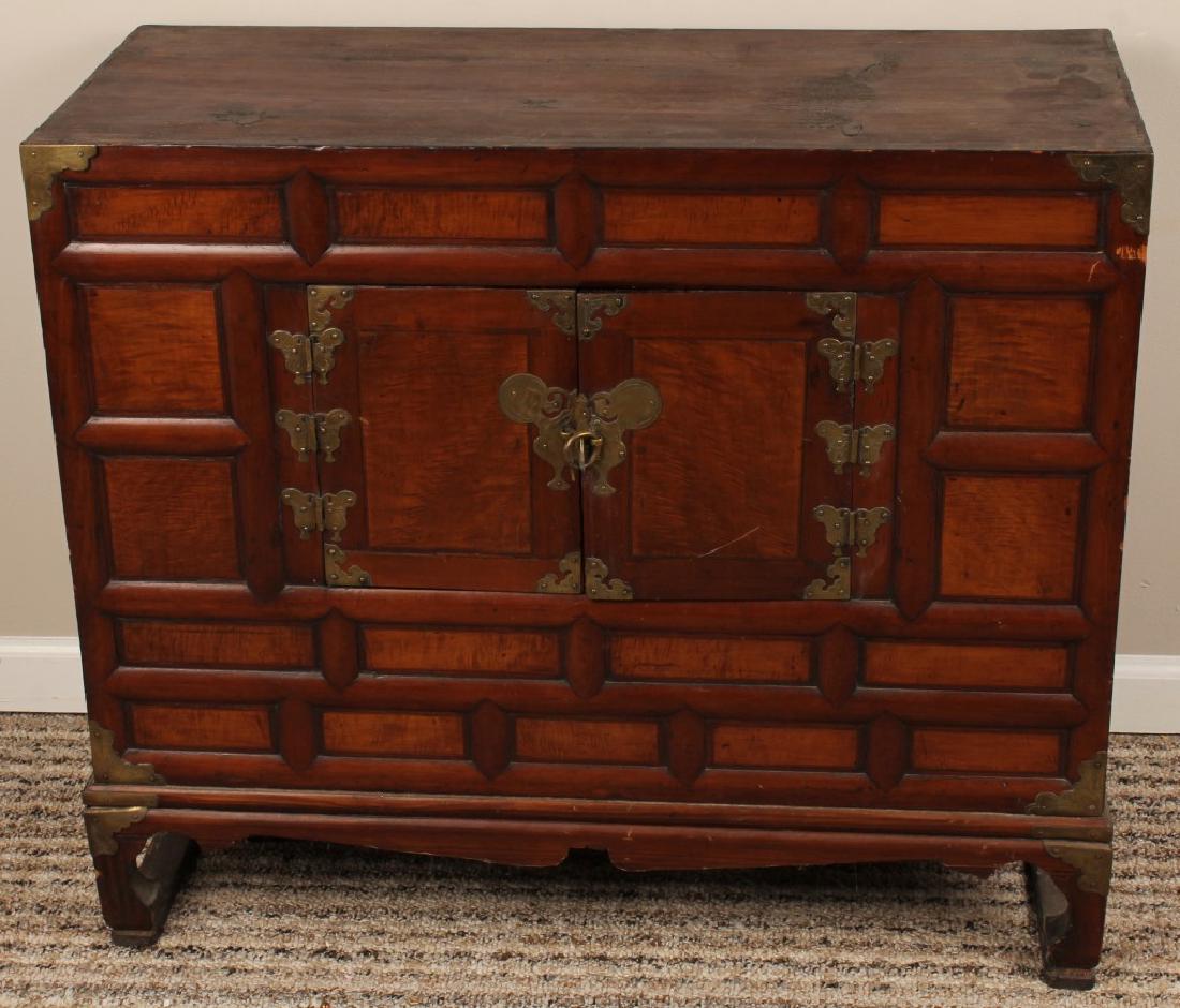 EARLY 20TH CENTURY KOREAN SCHOLARS CHEST (1 of 4)