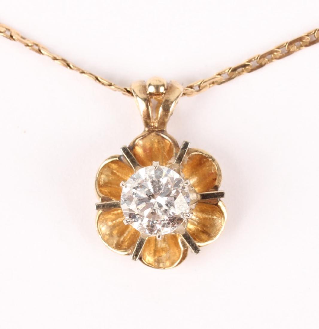 LADIES 14K GOLD FLOWER DIAMOND PENDANT NECKLACE (1 of 4)