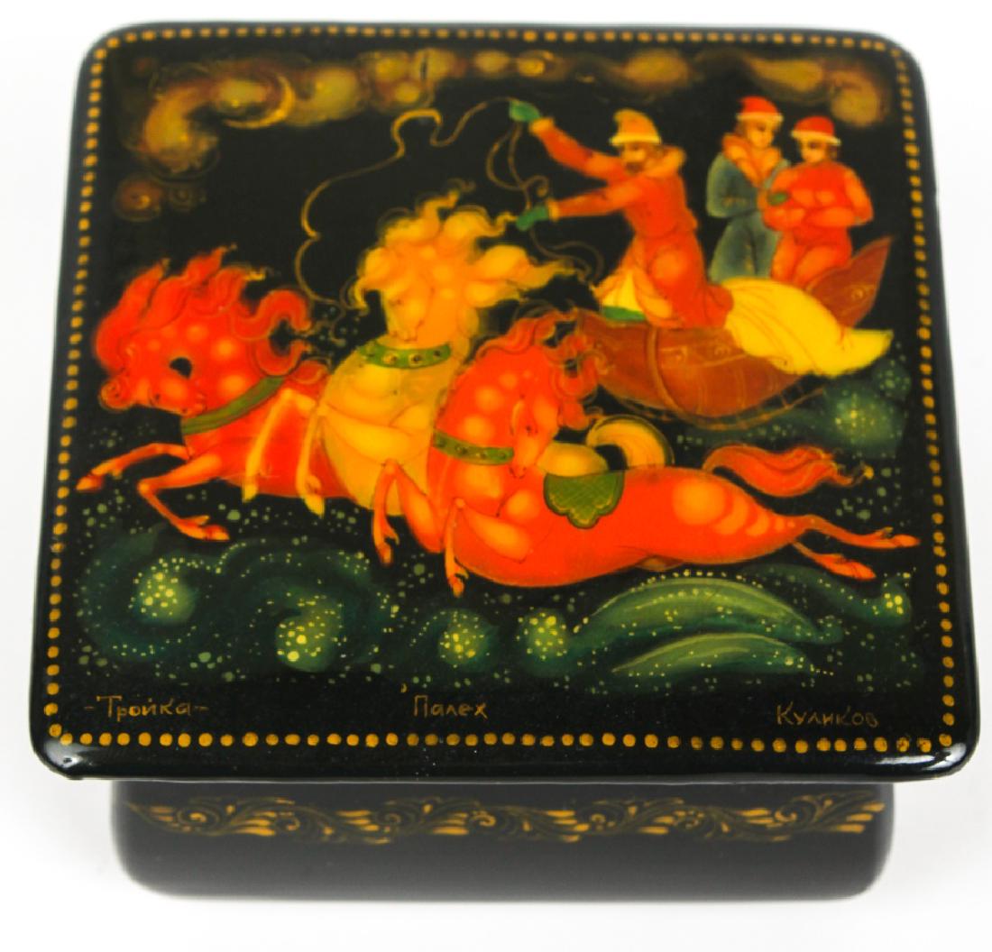 RUSSIAN HAND PAINTED LACQUER BOX (1 of 3)