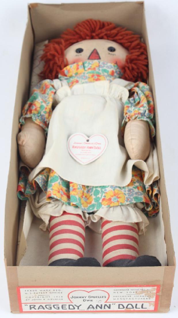 1938 RAGGEDY ANN DOLL W/ BLACK OUTLINED NOSE & BOX (1 of 6)