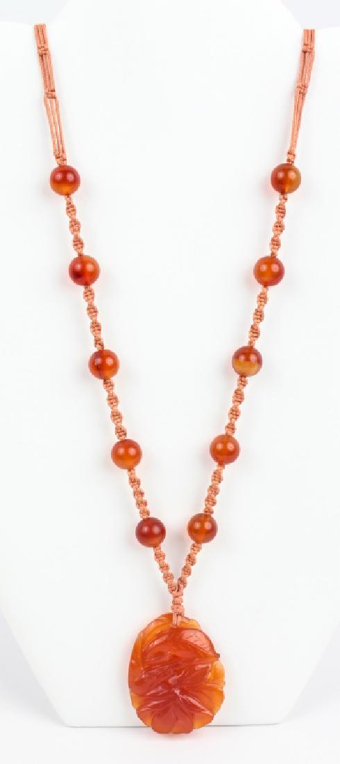 CHINESE ORANGE JADE CRANE NECKLACE (1 of 2)