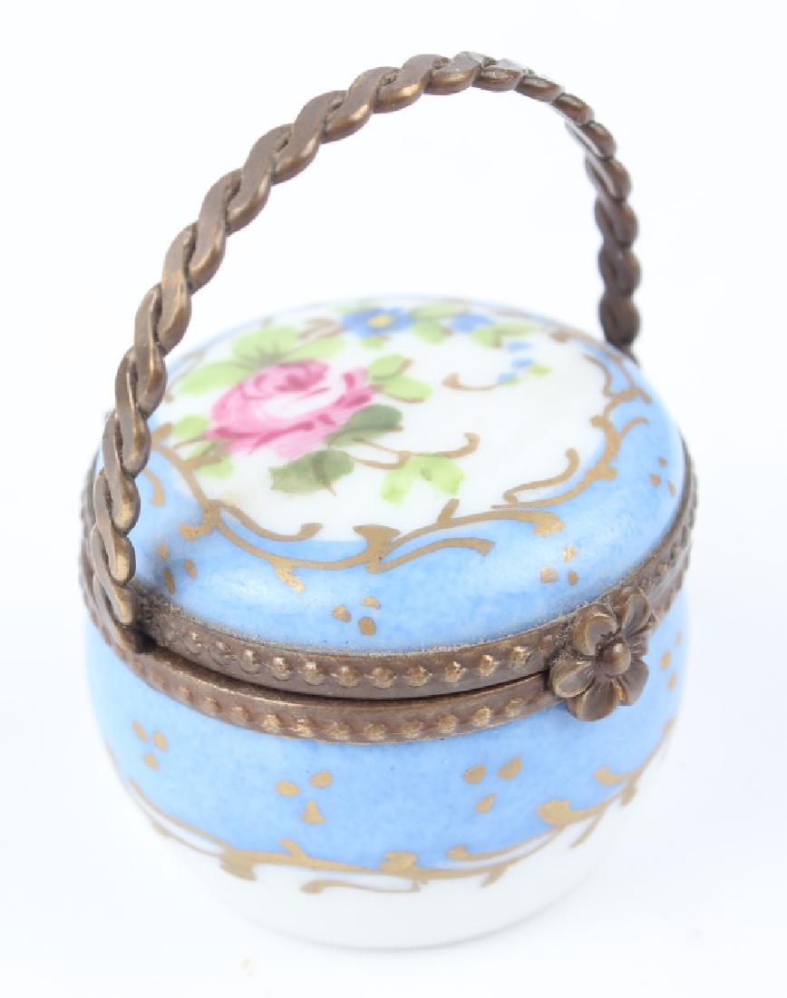 HAND PAINTED LIMOGES PORCELAIN TRINKET BOX (1 of 3)