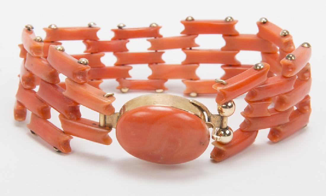 LADIES 14K YELLOW GOLD & RED CORAL BRACELET (1 of 3)