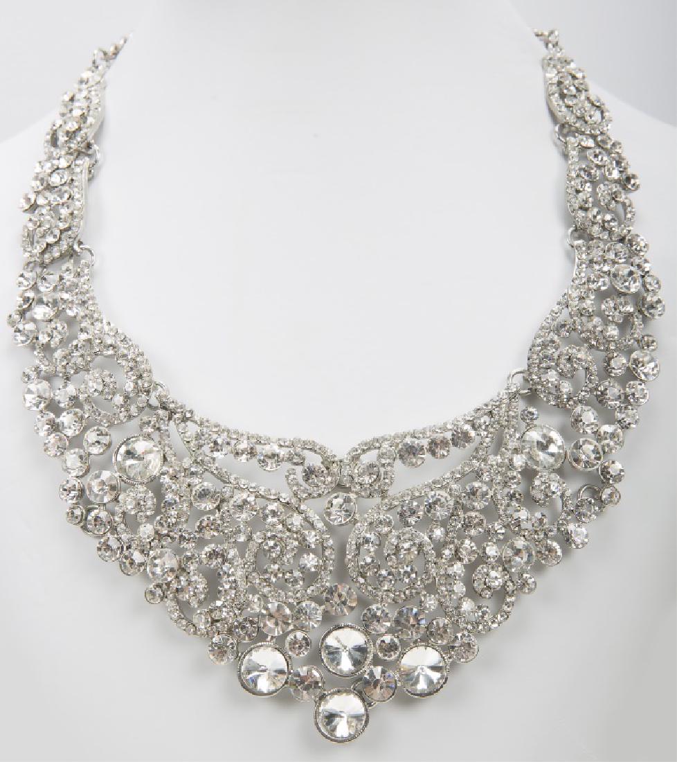 LADIES LARGE RHINESTONE COSTUME JEWELRY NECKLACE
