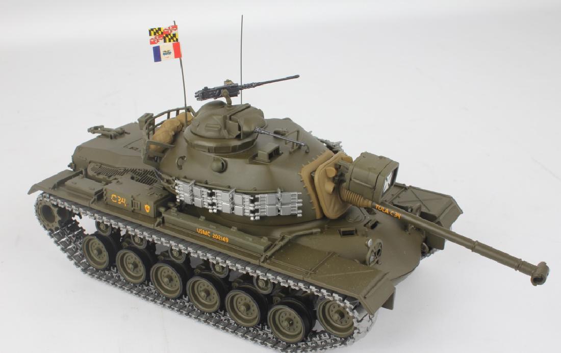 VINTAGE SCALE MODEL M48 PATTON TANK (1 of 3)