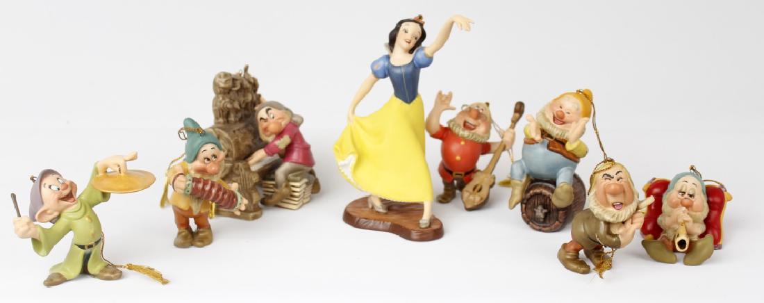 SNOW WHITE ORNAMENTS CLASSIC DISNEY COLLECTION: SNOW WHITE ORNAMENTS CLASSIC DISNEY COLLECTION Walt Disney's Classic Collection Christmas Ornaments from Snow White and the Seven Dwarfs featuring Snow White and the Seven Dwarfs. Number 4488/5000. In