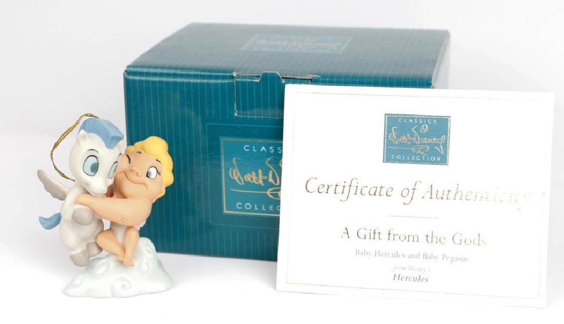BABY HERCULES ORNAMENT CLASSIC DISNEY COLLECTION (1 of 4)