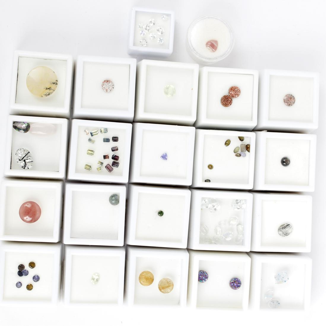 DEALER LOT ASSORTED GEMSTONES: DEALER LOT ASSORTED GEMSTONES Dealer lot of assorted gemstone, all unmatched and odd sizes. 21 lots total. Shipping / Pickup: We Can Ship This Item