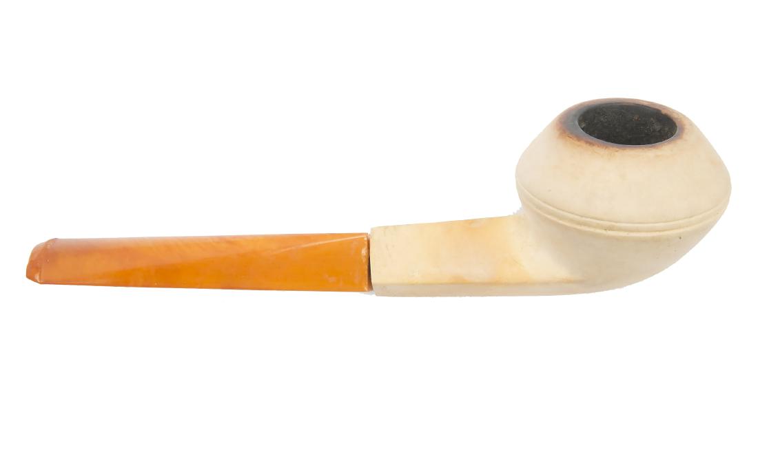MEERSCHAUM & AMBER PIPE (1 of 3)
