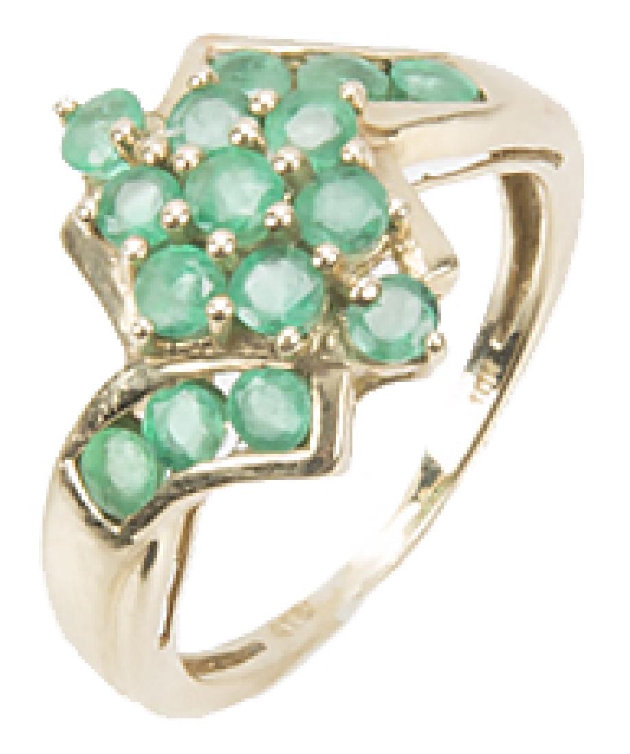 LADIES 10K YELLOW GOLD EMERALD CLUSTER RING: LADIES 10K YELLOW GOLD EMERALD CLUSTER RING 10k yellow gold ladies fashion ring. (15) .02ct emeralds. Weight: 2.8 G Size: 6