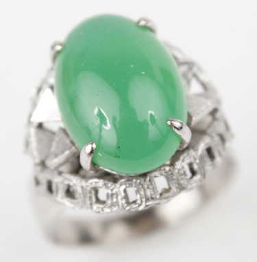 LADIES 10K WHITE GOLD GREEN CHRYSOPRASE RING