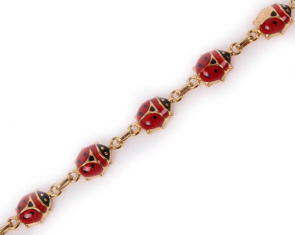 14K YELLOW GOLD LADYBUG RED ENAMELED BRACELET: 14K YELLOW GOLD LADYBUG RED ENAMELED BRACELET 14K yellow gold ladybug bracelet with red enameled wings. Made in Italy. Weight: 6.1 Grams Size: 7" Condition: Red enamel missing on one wing.