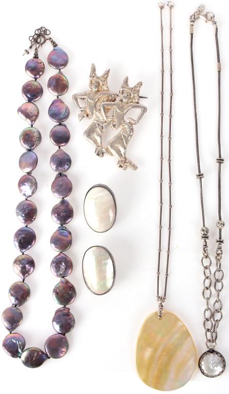 LADIES STERLING SILVER PEARL JEWELRY - 5 PIECES: LADIES STERLING SILVER PEARL JEWELRY - 5 PIECES To include: a pair of MOP earrings, a Sterling brooch, an abalone necklace, and two MOP necklaces. Weight: 99 grams Condition: Fine.