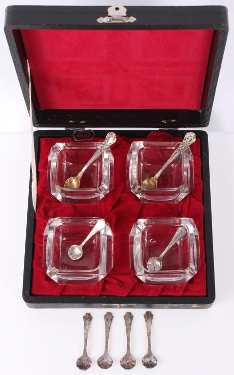 STERLING SILVER SPOONS & CRYSTAL SALT CELLARS (12): STERLING SILVER SPOONS & CRYSTAL SALT CELLARS (12) Set of salt cellars and spoons to include two Gorham miniature sterling silver spoons, four crystal salt cellars, and six miniature sterling silver s