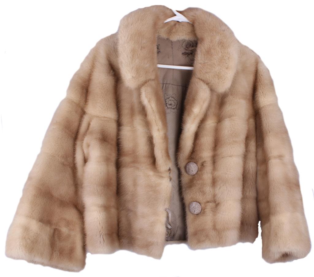 KRISTIN SKAGFIELD CUSTOM MINK COAT W/ FLORAL INT.: KRISTIN SKAGFIELD CUSTOM MINK COAT W/ FLORAL INT. Kristin Skagfield custom made tan mink fur coat with floral silk interior made for Tallahassee local Bonnie Ekwall. Inside includes a hidden pocket wi