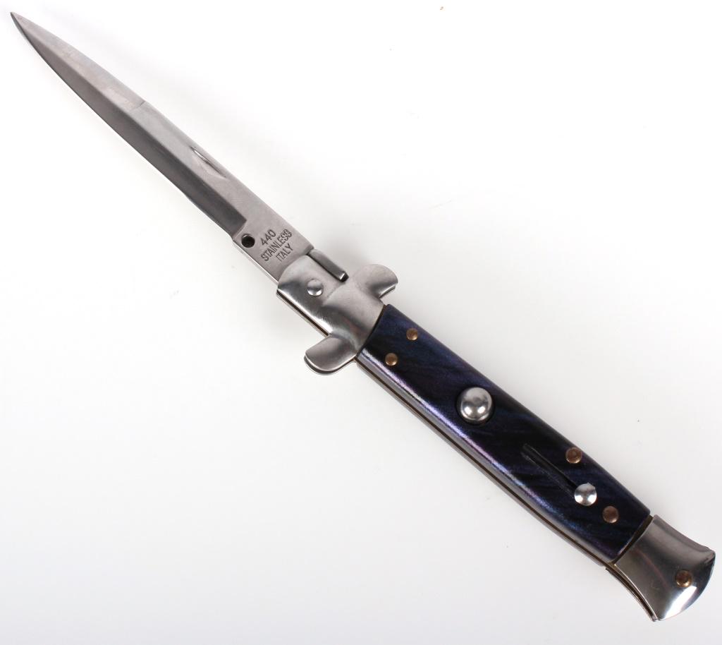ITALIAN PICKLOCK 440 STAINLESS SWITCHBLADE KNIFE: ITALIAN PICKLOCK 440 STAINLESS SWITCHBLADE KNIFE Italian picklock 440 stainless steel switchblade stiletto knife. Knife has button activated spring for knife with a safety mechanism. Picklock mechanis