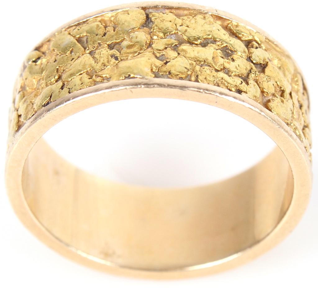 14K YELLOW GOLD 22K GOLD NUGGET UNISEX RING: 1065314K YELLOW GOLD 22K GOLD NUGGET UNISEX RING 14K yellow gold with 22K gold nuggets unisex ring. Weight: 8 grams Size: 9Condition: Very fine. 8 grams 9