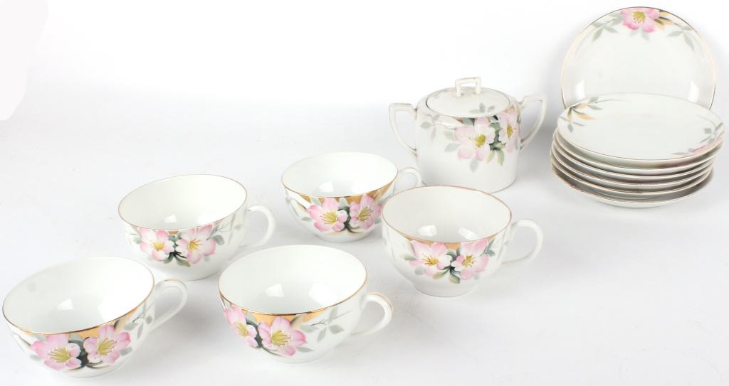 NORITAKE AZALEA PATTERN PORCELAIN CHINA (12) (1 of 4)
