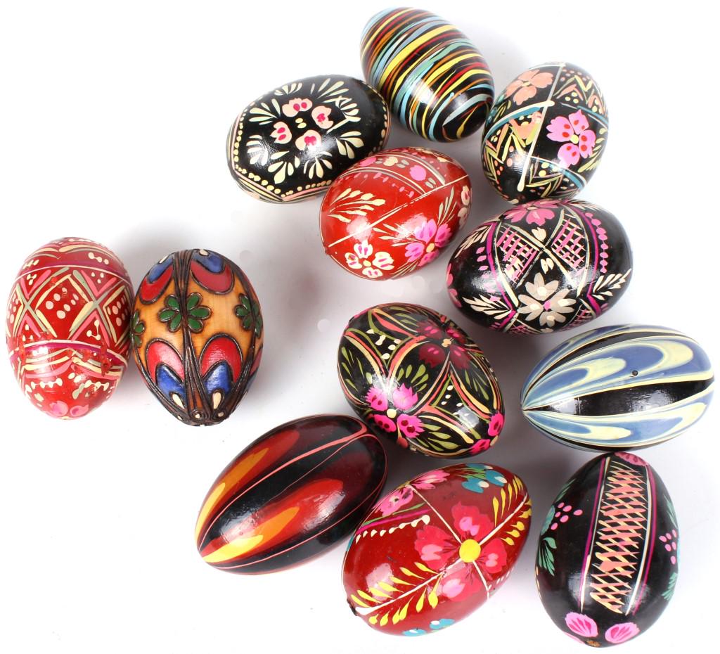 RUSSIAN WOODEN PAINTED EGGS (12) (1 of 4)