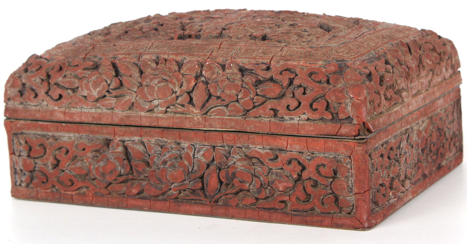 ANTIQUE CHINESE HAND CARVED CINNABAR JEWELRY BOX (1 of 5)