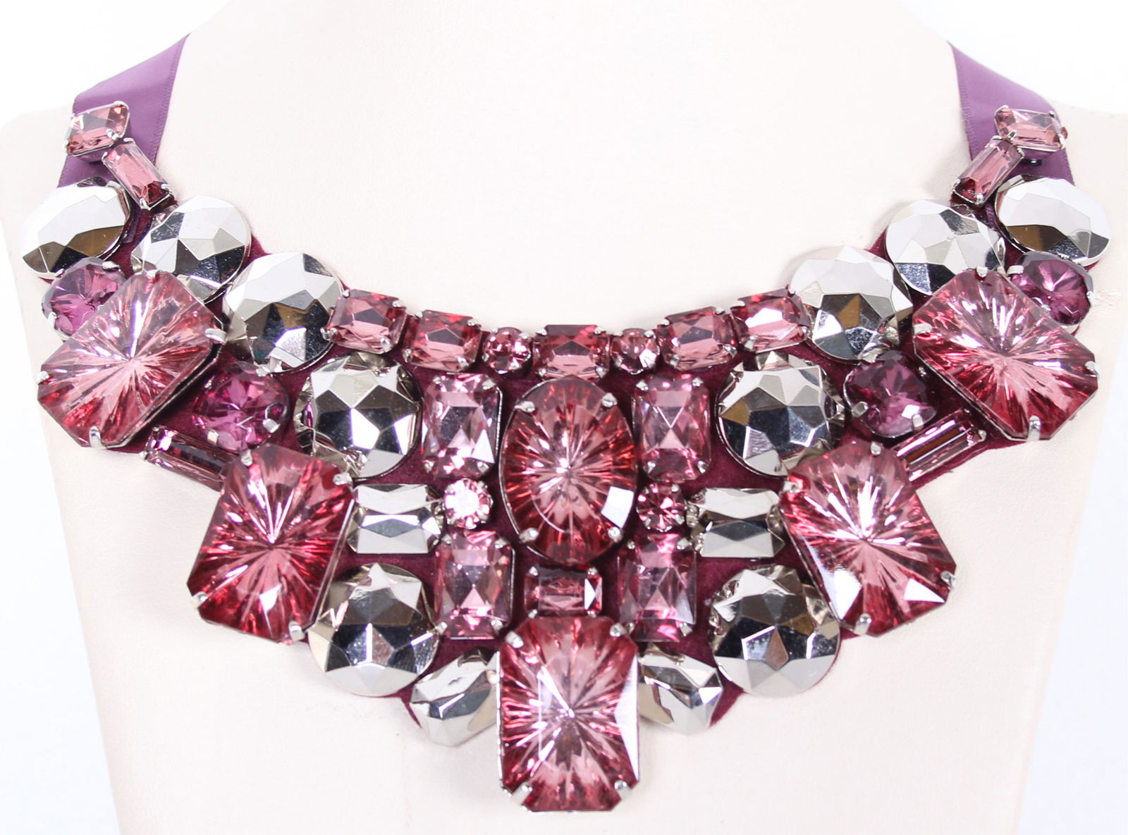 JOAN RIVERS CLASSICS COLLECTION PURPLE NECKLACE (1 of 2)