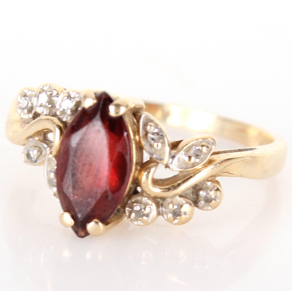 10K YELLOW GOLD MARQUIS GARNET DIAMOND LADIES RING (1 of 2)