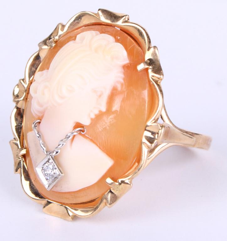14K YELLOW GOLD CAMEO DIAMOND LADIS RING - 0.4 CTW (1 of 4)