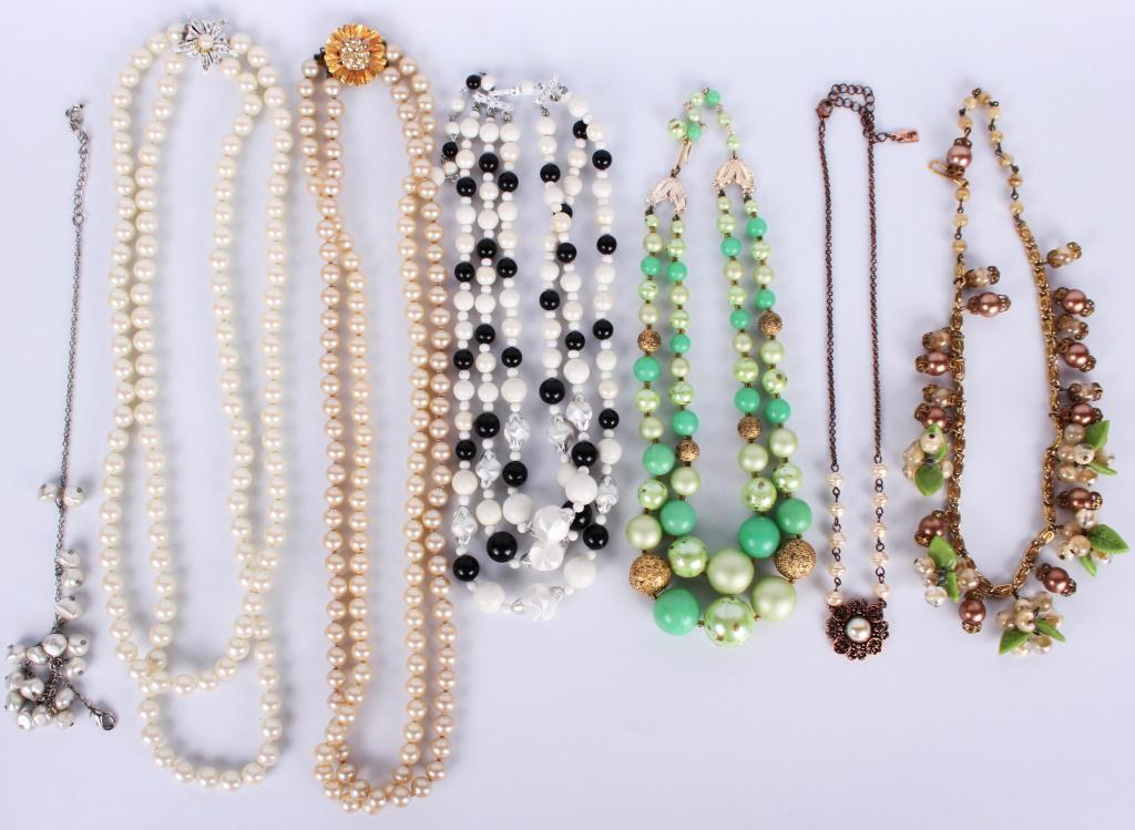 ANTIQUE & VINTAGE BEADED NECKLACES - LOT OF 7: 116161 ANTIQUE & VINTAGE BEADED NECKLACES - LOT OF 7 Antique and vintage beaded necklaces - lot of 7. Condition: One necklace needs minor repair at clasp.