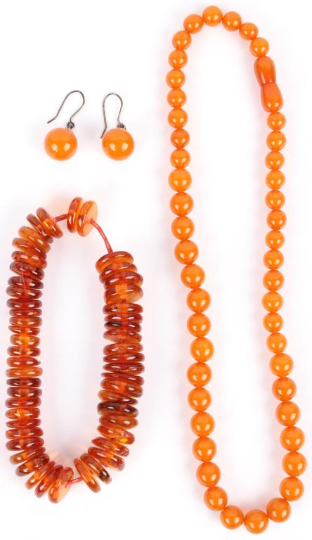 AMBER COLOR BEADED COSTUME JEWELRY SET - LOT OF 3 (1 of 5)