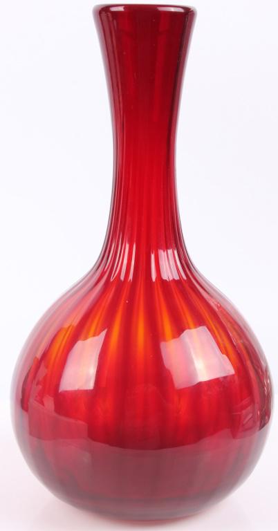 HAND BLOWN 1985 GLASS PAIRPOINT VASE (1 of 6)