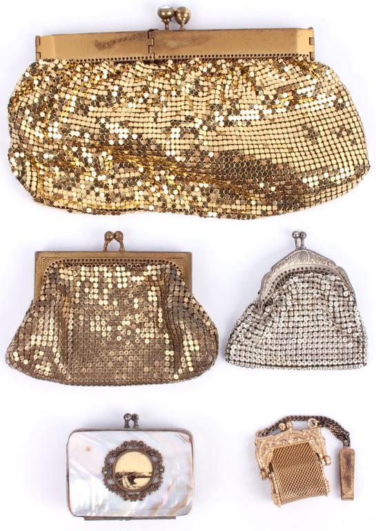 VINTAGE COLLECTION OF POINT BEADED HANDBAGS (5) (1 of 5)