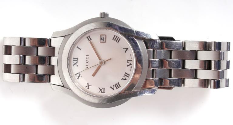 GUCCI QUARTZ ANALOG DATE #6BD7 5500M MEN`S WATCH (1 of 6)