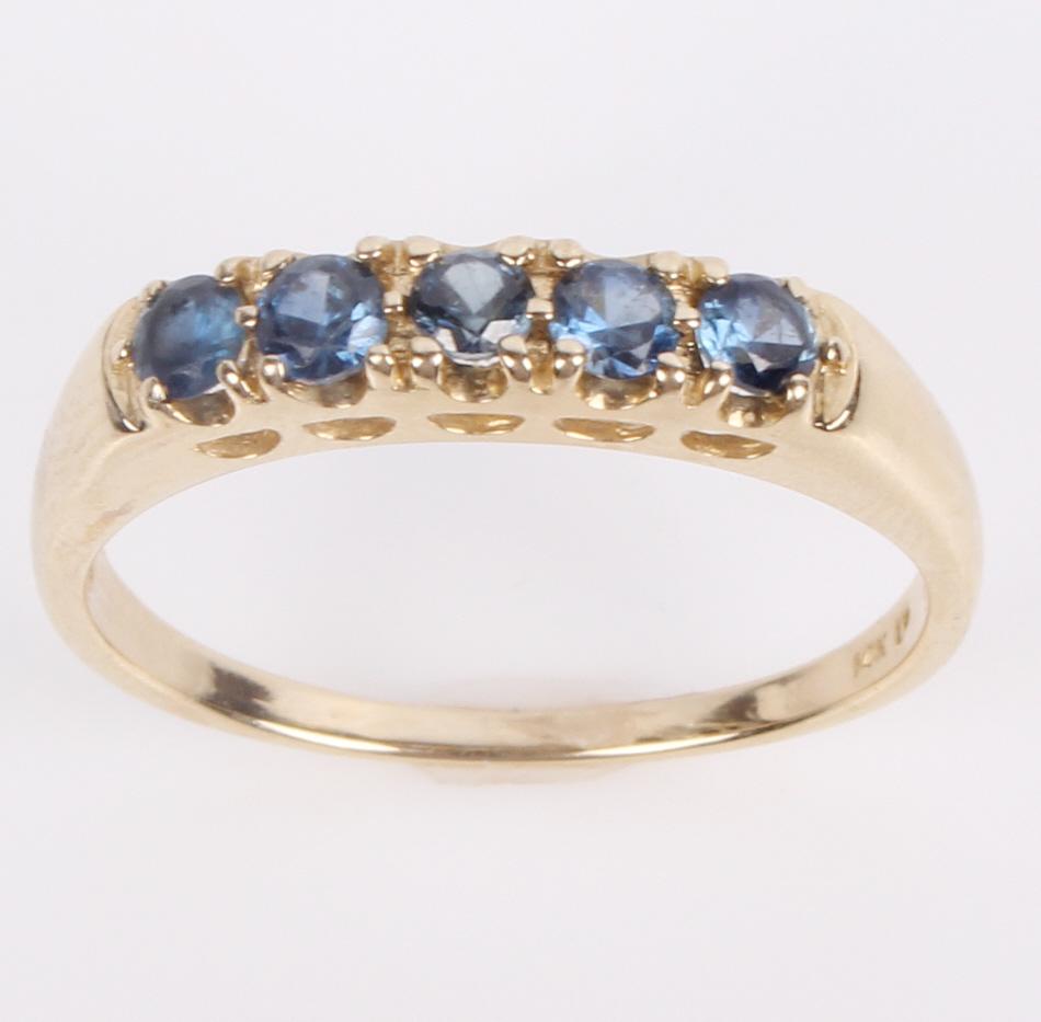 14K YELLOW GOLD ALEXANDRITE LADIES RING (1 of 5)