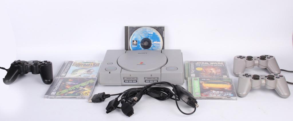 PLAY STATION GAME SYSTEM W/ 5 GAMES & CONTROLLERS (1 of 1)