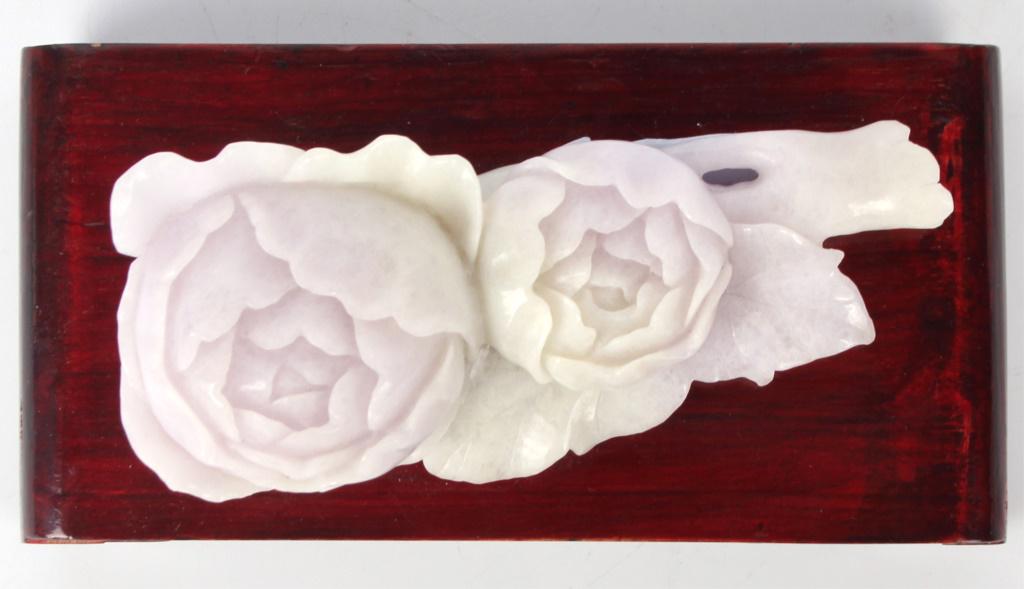 LAVENDAR JADE LOTUS FLOWERS CARVING W/ DISPLAY (1 of 2)