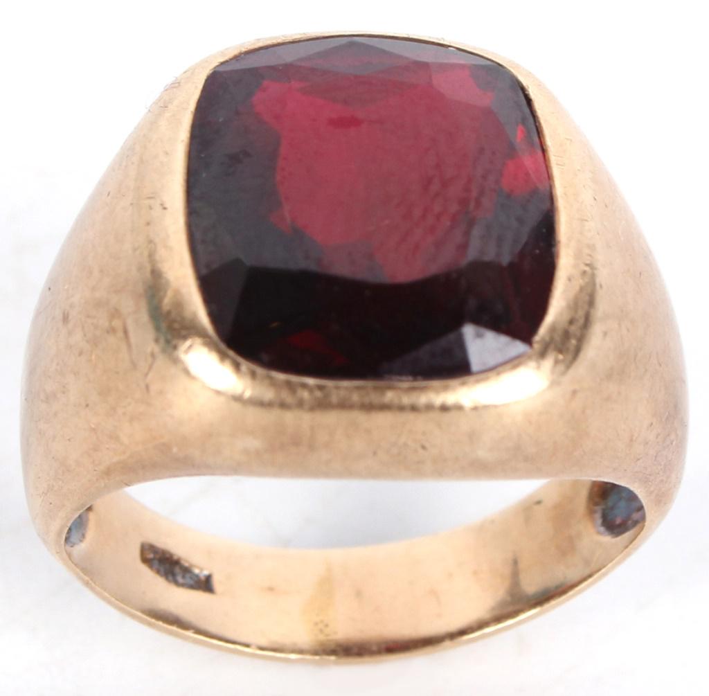 10K YELLOW GOLD RUBY MEN'S RING (1 of 3)