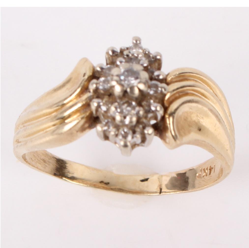 14K YELLOW GOLD LADIES .18CTW DIAMOND RING (1 of 5)