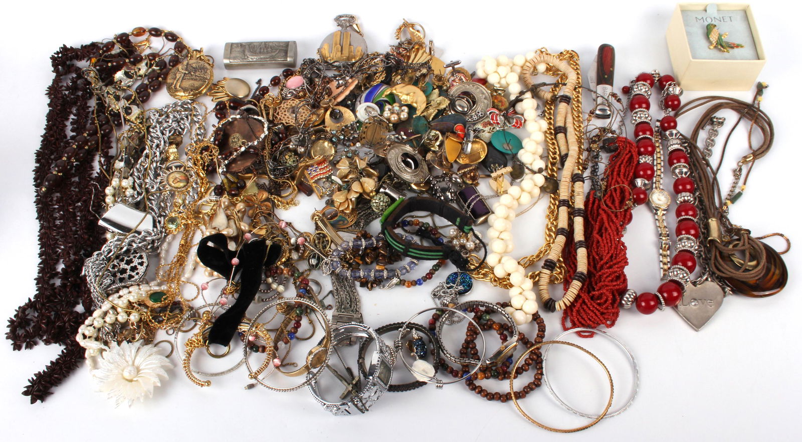 ASSORTED COSTUME JEWELRY AND ITEMS (1 of 5)