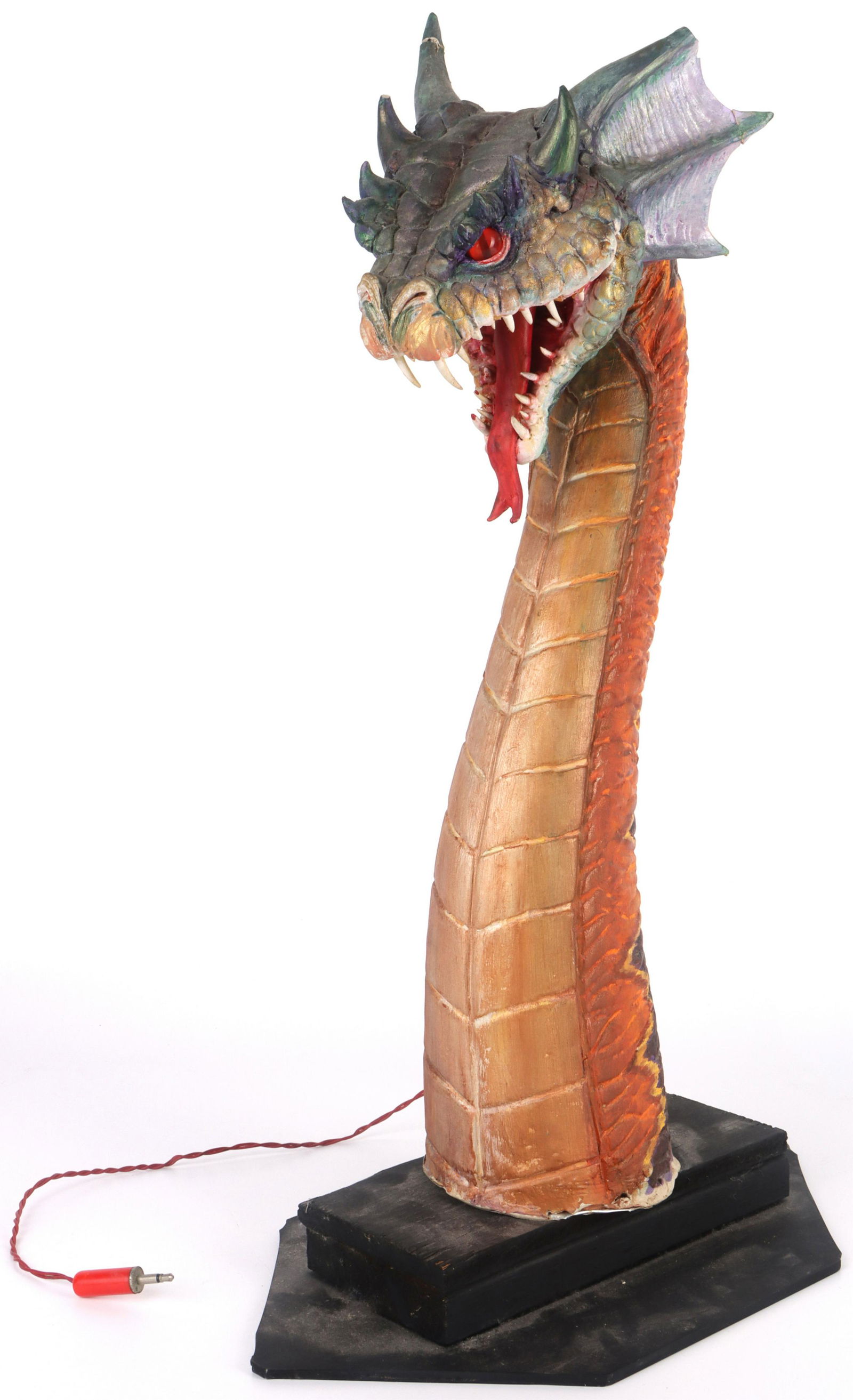 ORIGINAL UNIVERSAL CONAN BARBARIAN DRAGON MODEL (1 of 4)