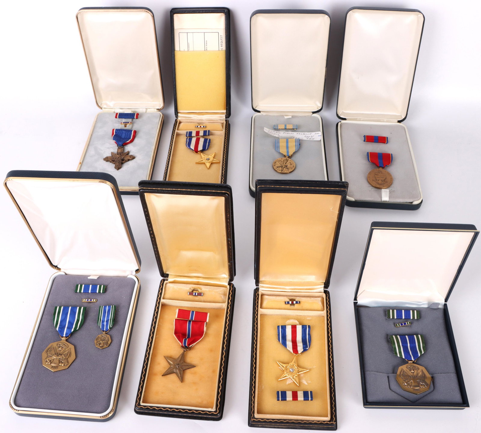 UNITED STATES BRONZE STARS & MISC MILITARY MEDALS (1 of 6)